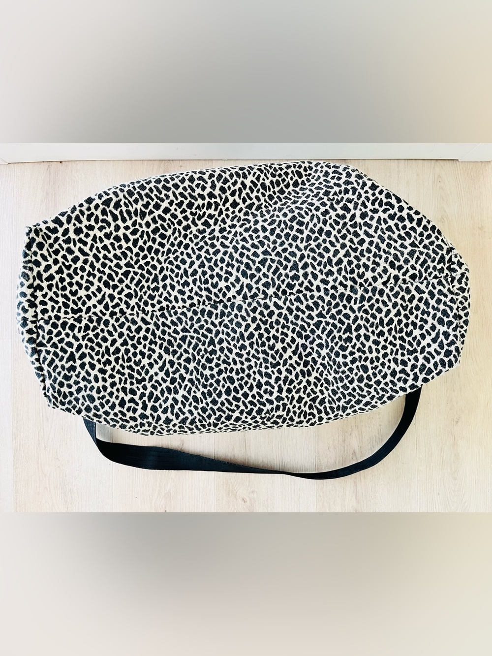 Diane von Furstenberg (DVF) Madagascar Collection Animal Print Weekender - Picture 6 of 10